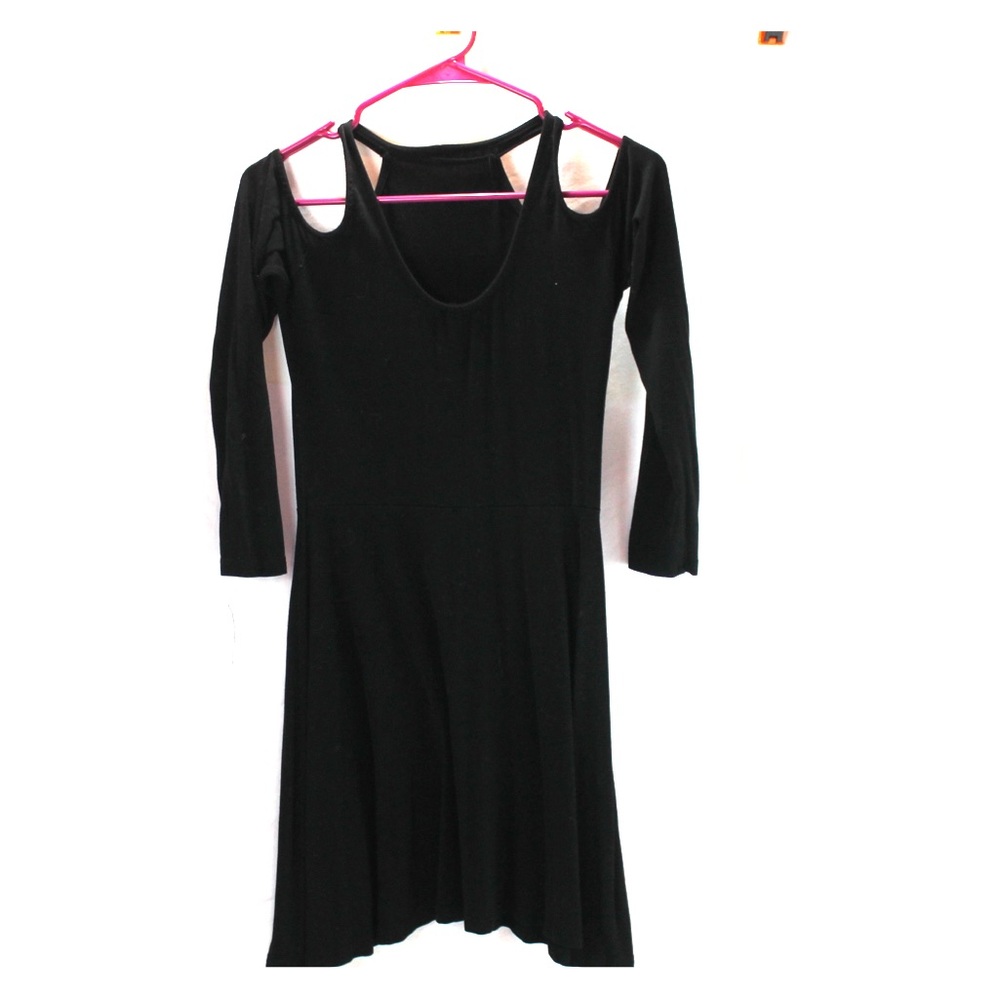 Unique black dress 🖤